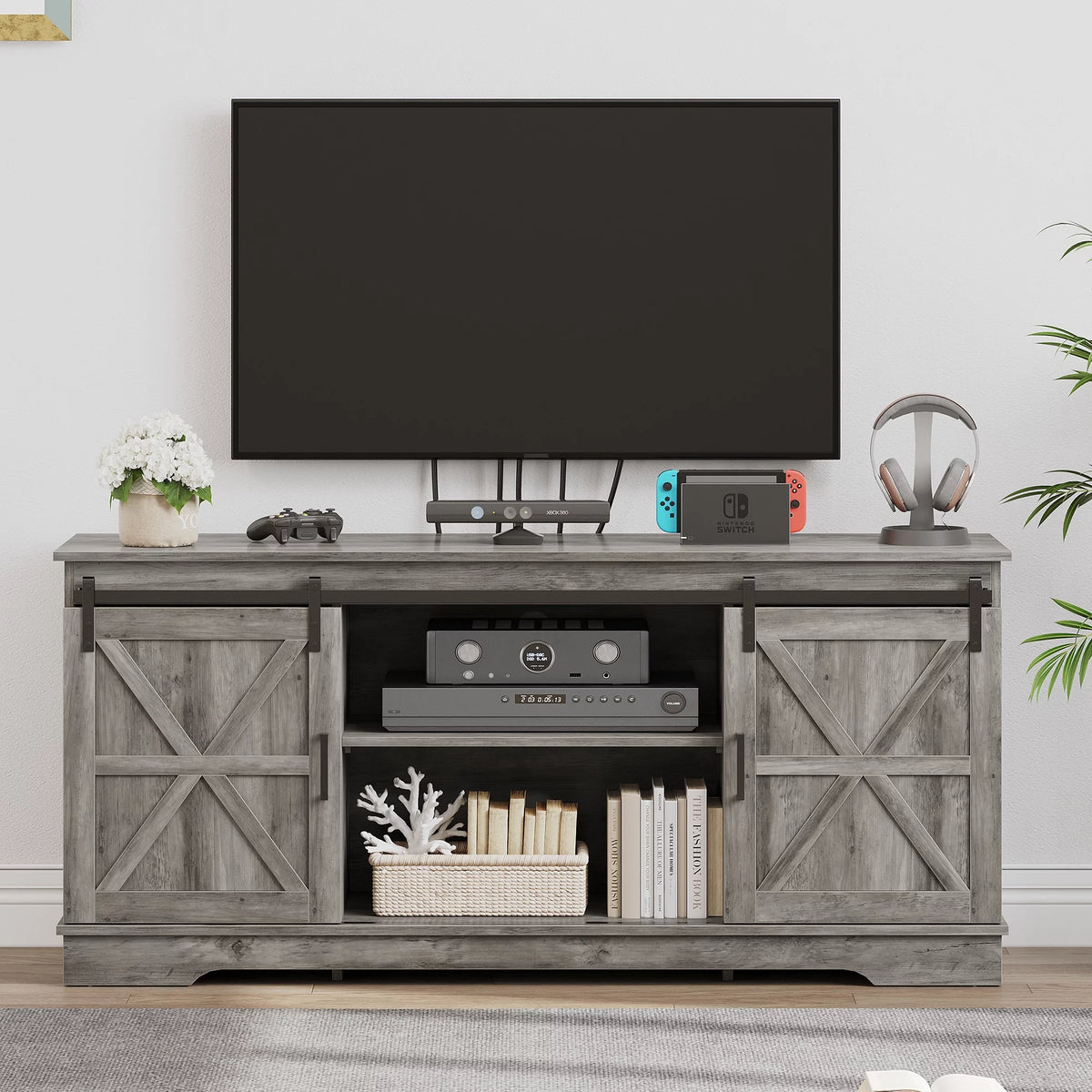 Farmhouse TV Stand with Barn Doors D782