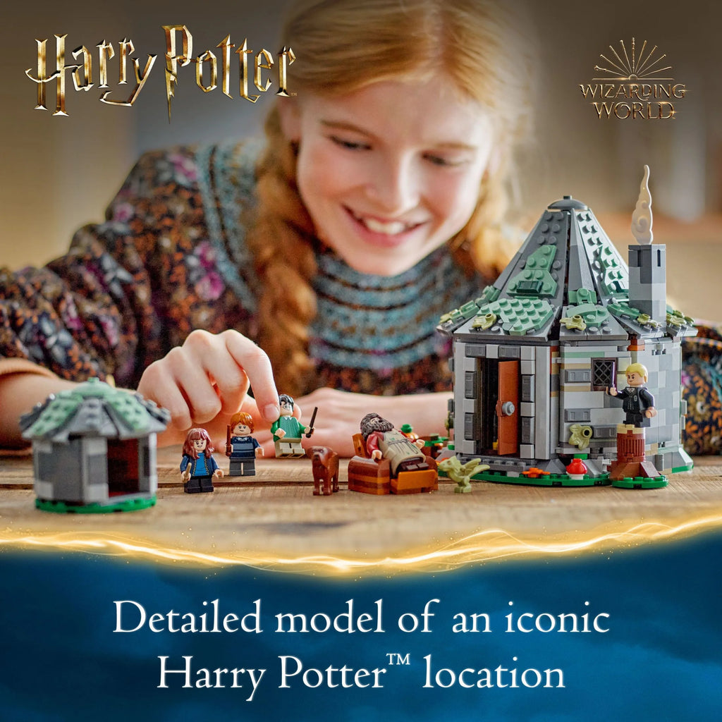 Buildable House Toy with 7 Characters and a Dragon X447532