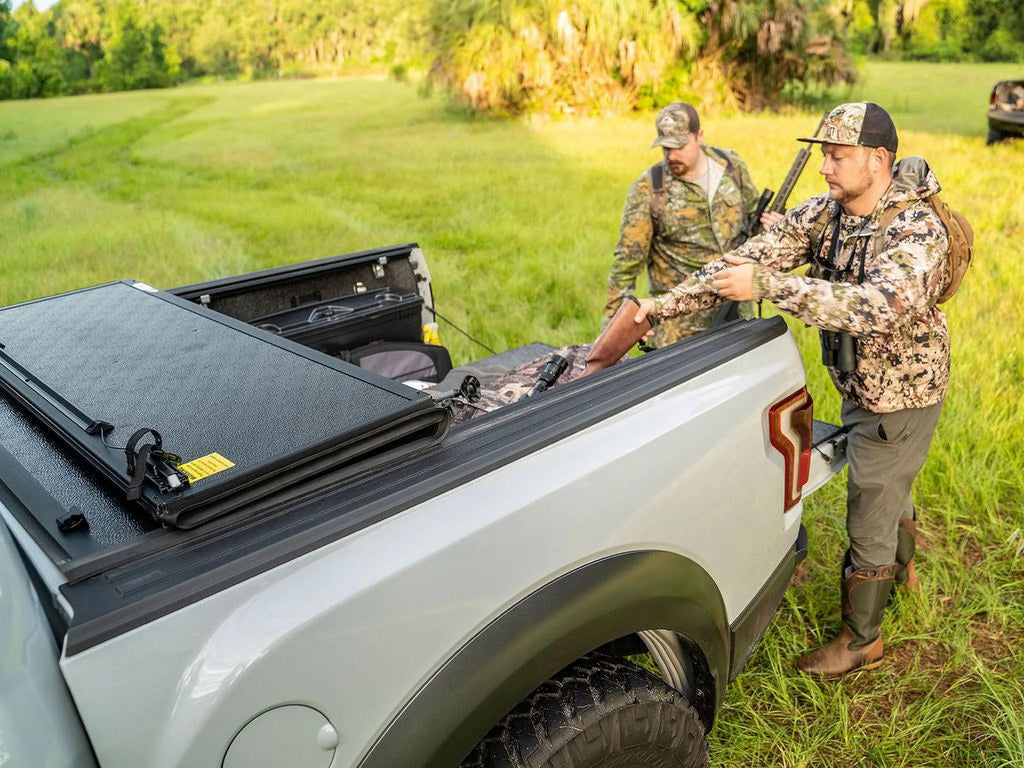 Hard Tri-Fold Truck Bed Tonneau Cover Q6089