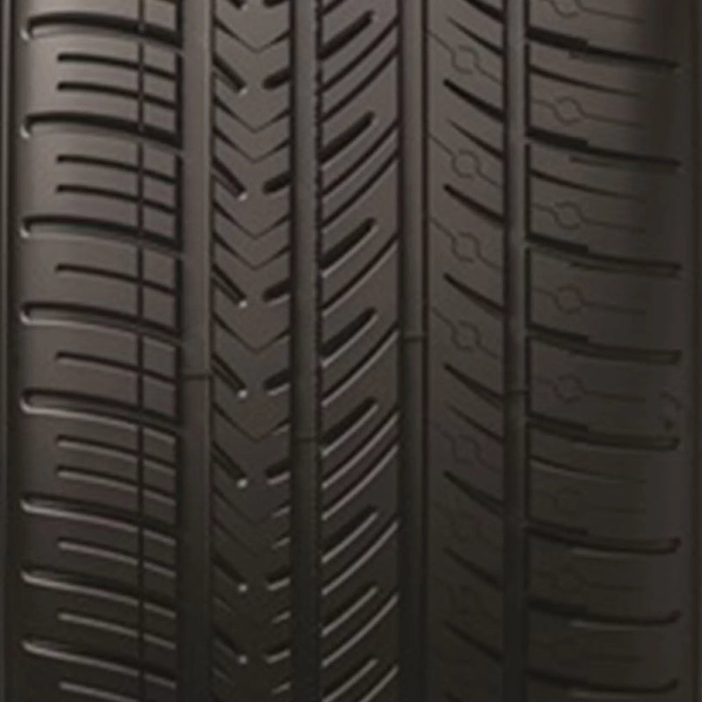 All Season 235/55ZR18 104Y XL Passenger Tire Z674