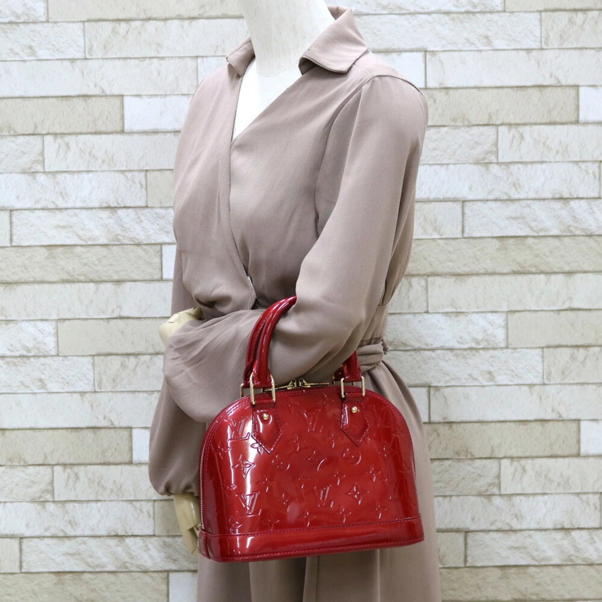 Pre-Owned Monogram Verni Shoulder Bag R47008