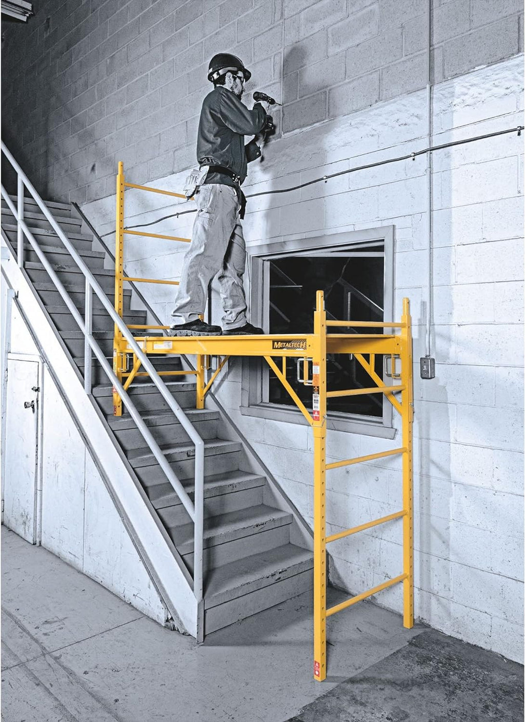 6 Foot Adjustable Portable Scaffolding Ladder with Locking Wheels P338574