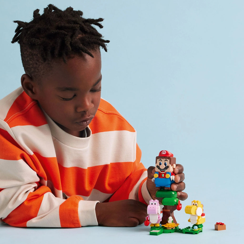 Building Toy Set with 2 Brick-Built Characters Y59986