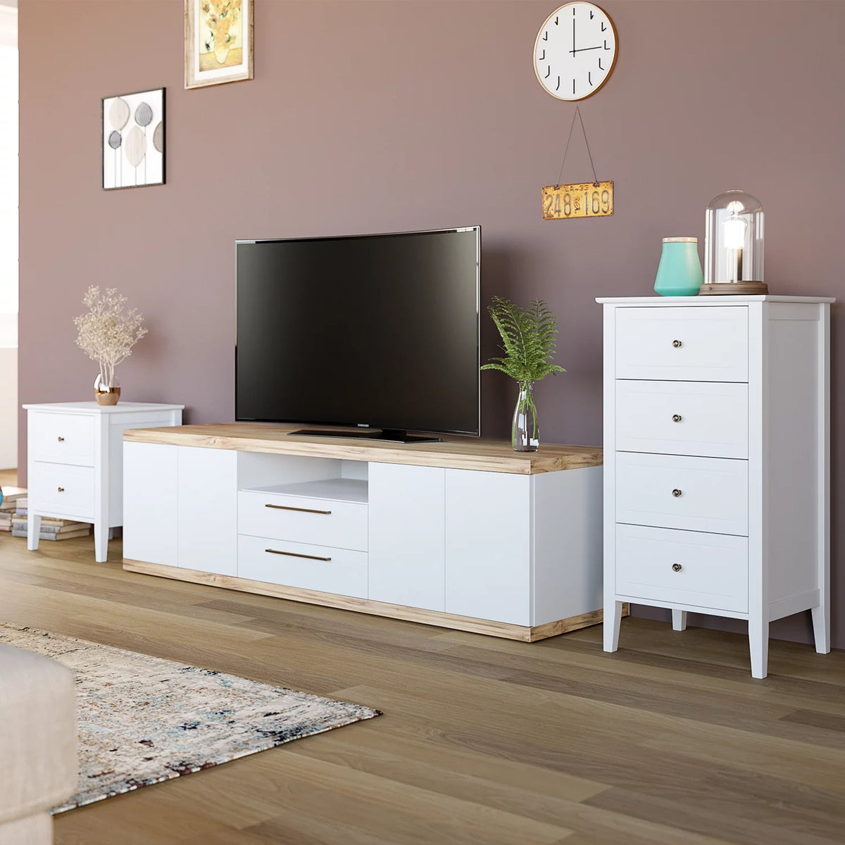 White 4 Drawer Wood Dresser Z992886