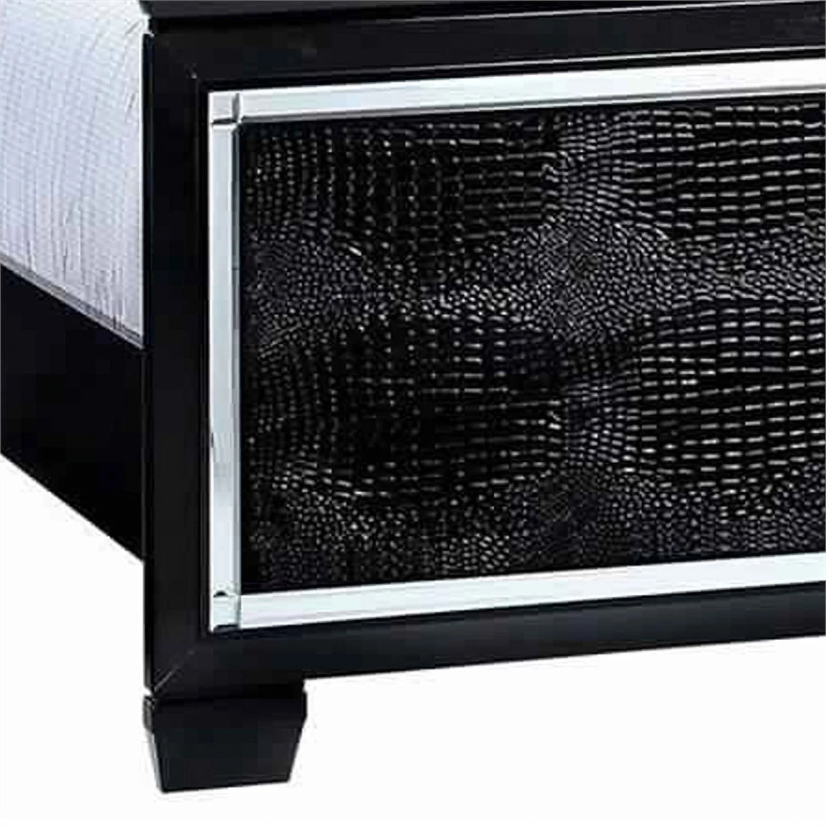 California King Size Bed with Silver Trim Accents Z362752