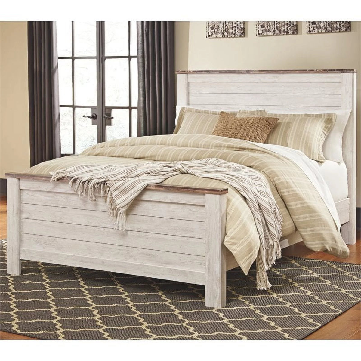 Queen Panel Bed in Whitewash E44538